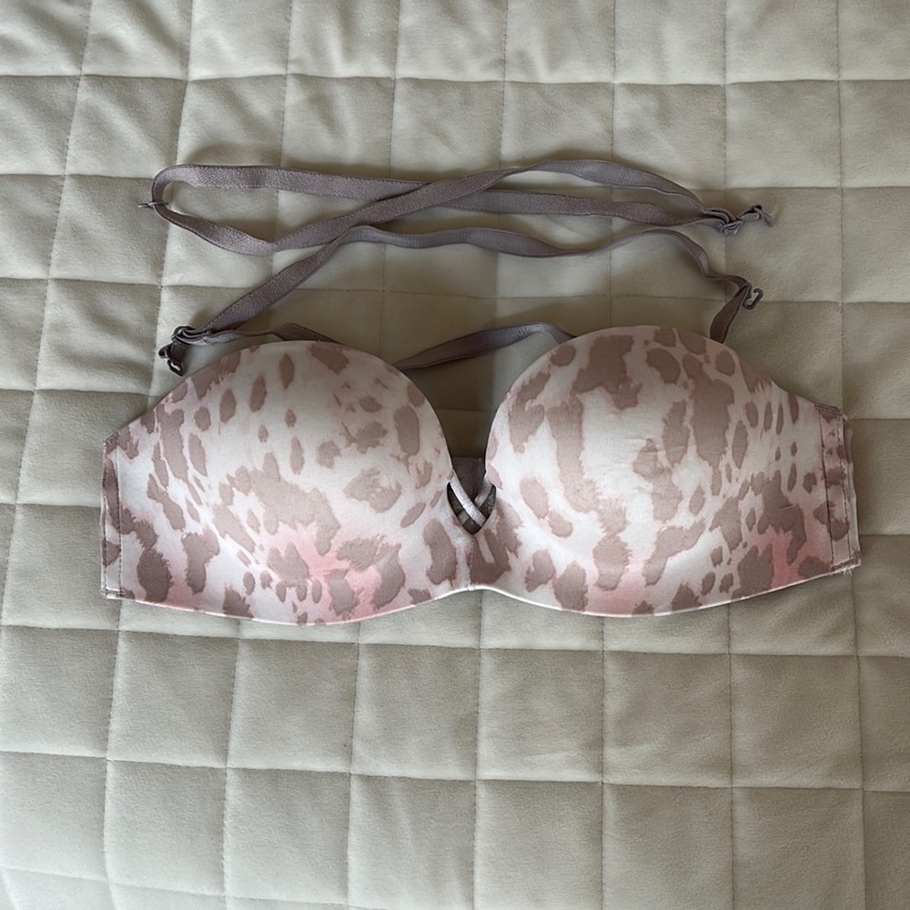 Victoria’s Secret 32AA Bombshell Strapless Bra (Adds 2 cup sizes)